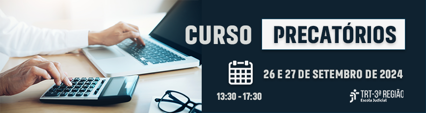 Banner com imagem à esquerda de uma pesssoa trabalhando no laptop e na calculadora, ambos sobre uma mesa, e à direita dizeres sobre o curso em tela na cor cinza claro sobre fundo azul escuro.